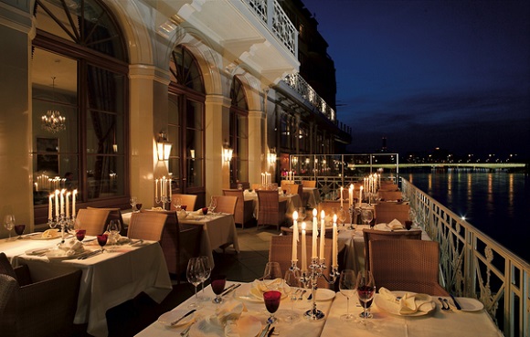 luxury-and-romantic-restaurants-basel-chateau-blanc
