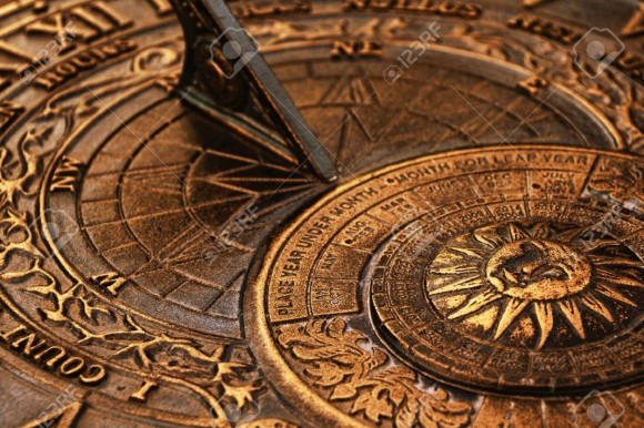 Surface-of-old-copper-sundial.